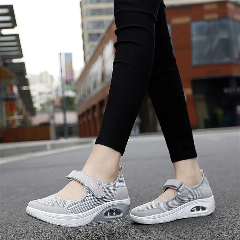 Luxury Lifestyle Outfit - 36-41 demi-temporada tênis coloridos andando patins